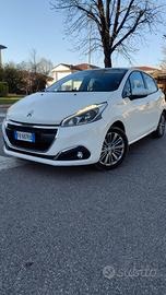 Peugeot 208 neopatentati 