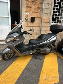 Auto più moto