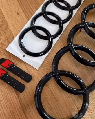 Loghi AUDI neri nero logo lucido emblema anelli
