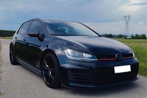 Volkswagen Golf 2.0 DSG allestimento GTD