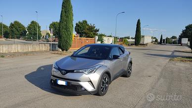 Toyota C-HR 1.8 Hybrid E-CVT Trend