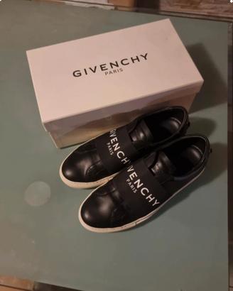 scarpe da uomo GIVENCHY 