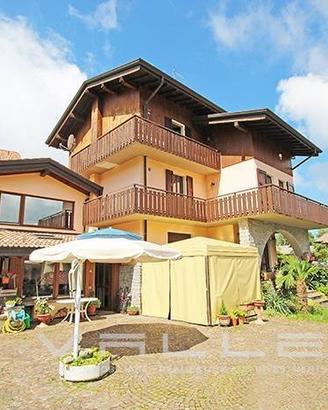 Villa di 770 m² con più di 5 locali e box auto dop