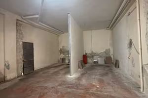 san lorenzo comodi box ristrutturati buon prezzo