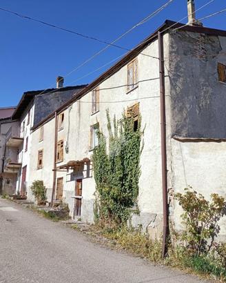 CASA SEMINDIPENDENTE A CANTALUPO LIGURE