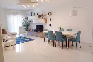 Quadrilocale v.le Vittorio Veneto ct