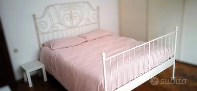 LETTO MATRIMONIALE IN METALLO BIANCO