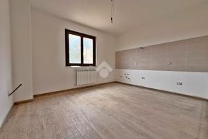 3 LOCALI A GUALDO TADINO