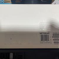 NETGEAR rax200-100nas