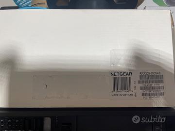 NETGEAR rax200-100nas