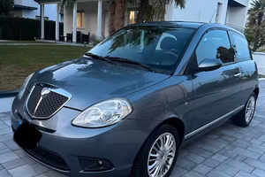 lancia ypsilon km 56.000