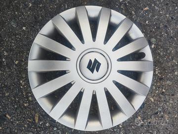 Copricerchio Suzuki diametro 15 come nuovo 