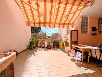 Trivano con terrazza, cantina e posto auto coperto