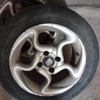 cerchi in lega completi di gomme