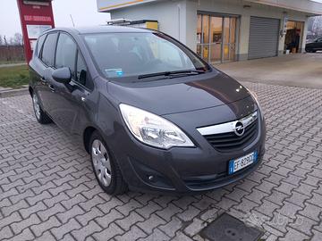 Opel Meriva 1.3 Diesel con 190000 km Anno 2011