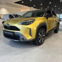 TOYOTA Yaris Cross 1.5 Hybrid 5p. E-CVT AWD-i Pr
