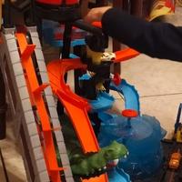 Hot wheels mega autolavaggio