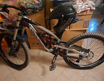 YT INDUSTRIES  DH