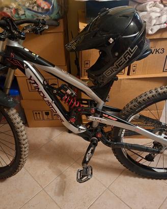 YT INDUSTRIES  DH