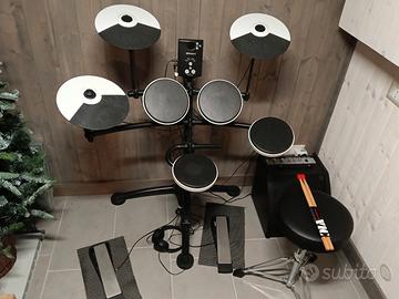 batteria elettrica Roland econ amplificatore 