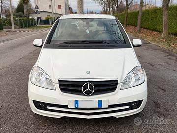 Mercedes benz A160