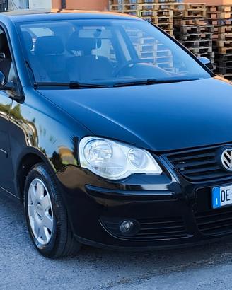 Volkswagen Polo 1.4/69CV TDI 5p. Sportline