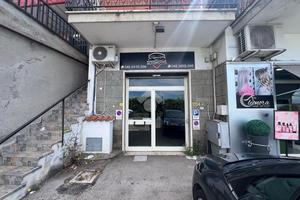 NEGOZIO A CASTEL GANDOLFO