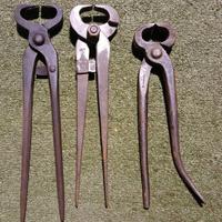 Antiche tenaglie da fabbro o maniscalco collezione