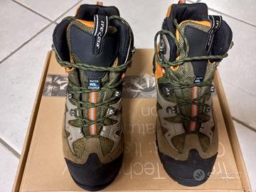 Scarponcino trekking tg.35 vibram - water stopper