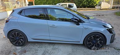 Renault Clio 5 esprit alpine 145 cv Hybrid