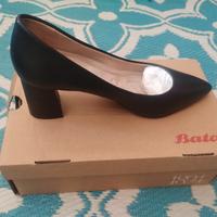 Décolleté  Bata scarpe nere con tacco