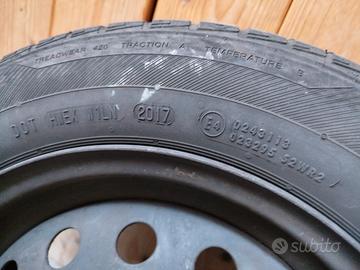 Cerchi e gomme yaris