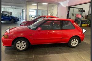 mazda 323 1.8 leggere descrizione