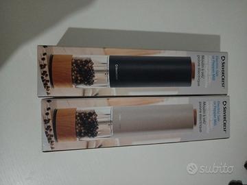 set 2 PZ. macina sale e pepe elettrico bianco/nero