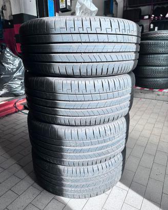 Pneumatico PIRELLI P Zero PZ4 AR 255/40 R 21 102W