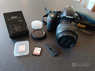 Macchina fotografica reflex Nikon D3100