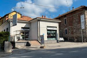 IMMOBILE COMMERCIALE a San Salvatore, Malnate