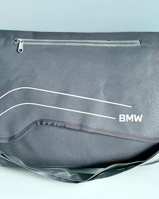 BMW borsa per cavi di ricarica elettrica plug-in.
