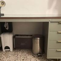 Scrivania vintage anni 70