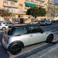 Mini cooper r50 benz/Gpl leggi! 
