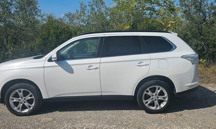 Mitsubishi OUTLANDER III 4WD EURO 5/B