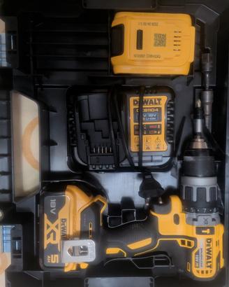 avvitatore a batteria De Walt  con percussione