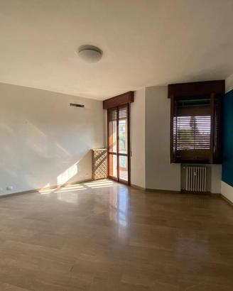 Appartamento di 220 m² con più di 5 locali e box a