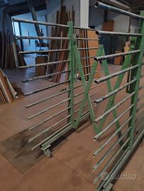 Carrello per verniciatura a croce