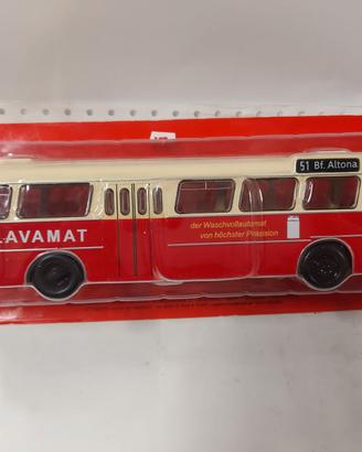 Modellino autobus in scala 1/43 di Bussing Senator