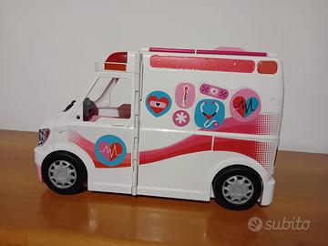 Barbie ambulanza con accessori vari