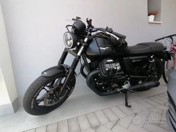 moto Guzzi V7 III STONE
