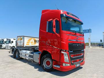 Motrice casse mobili volvo fh500