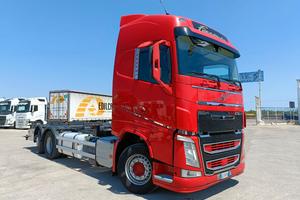 Motrice casse mobili volvo fh500