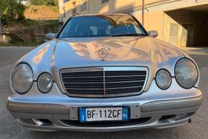 Mercedes-benz E 200 cat Station Wagon Avantgarde